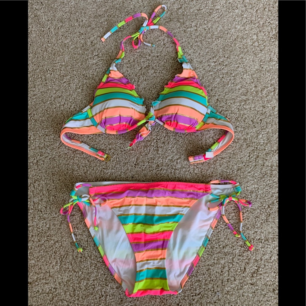 VS bikini